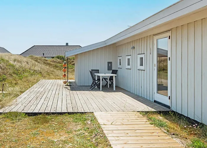 5 Person In * Hvide Sande